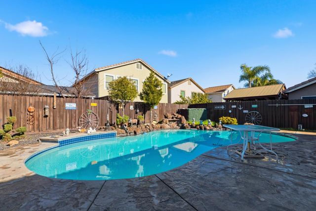 2421 Martin Anthony Ct, Tracy, CA 95377