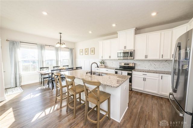 1112 Red Maple Drive, Troy, OH 45373