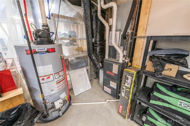 1112 Red Maple Drive, Troy, OH 45373