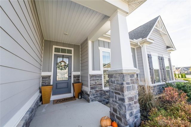 1112 Red Maple Drive, Troy, OH 45373