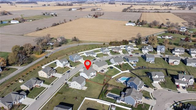 1112 Red Maple Drive, Troy, OH 45373