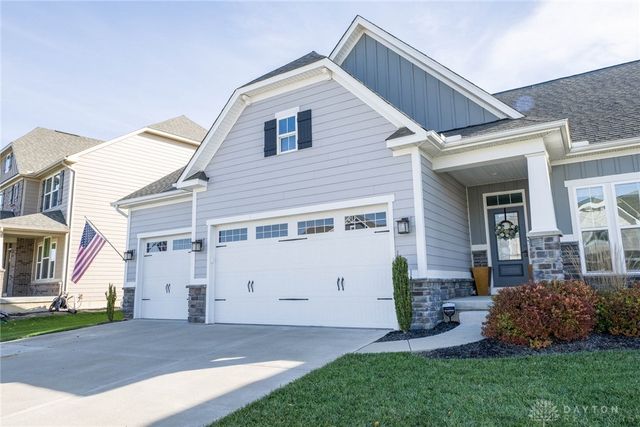 1112 Red Maple Drive, Troy, OH 45373