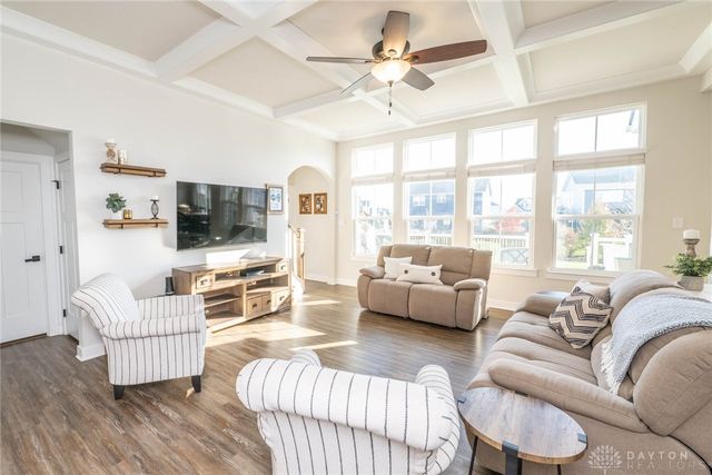 1112 Red Maple Drive, Troy, OH 45373