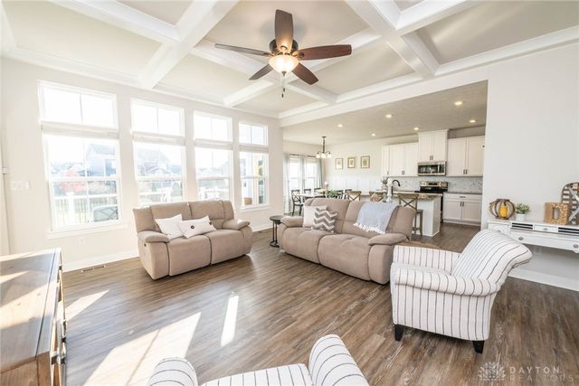 1112 Red Maple Drive, Troy, OH 45373