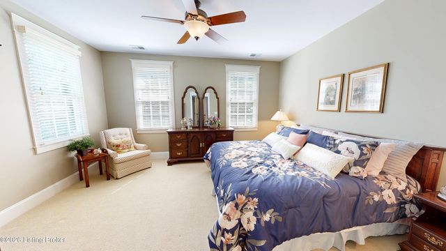 10602 Kings Crown Dr, Prospect, KY 40059