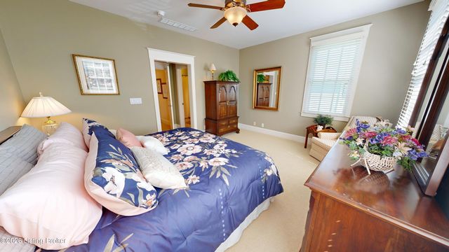 10602 Kings Crown Dr, Prospect, KY 40059