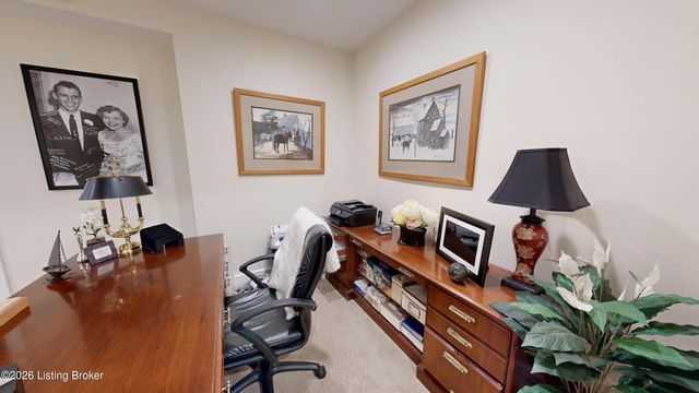 10602 Kings Crown Dr, Prospect, KY 40059