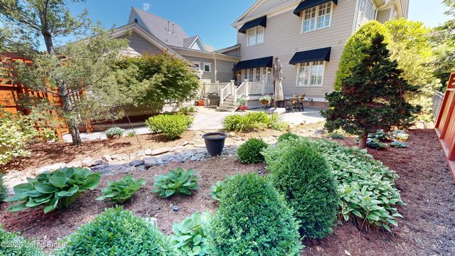 10602 Kings Crown Dr, Prospect, KY 40059
