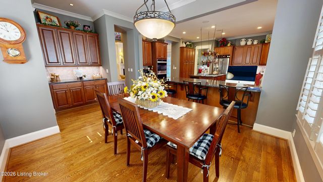 10602 Kings Crown Dr, Prospect, KY 40059