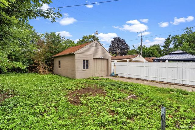 10681 Stratman Street, Detroit, MI 48224