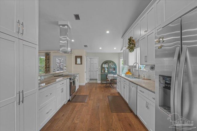 2625 Semoran Dr, Pensacola, FL 32503