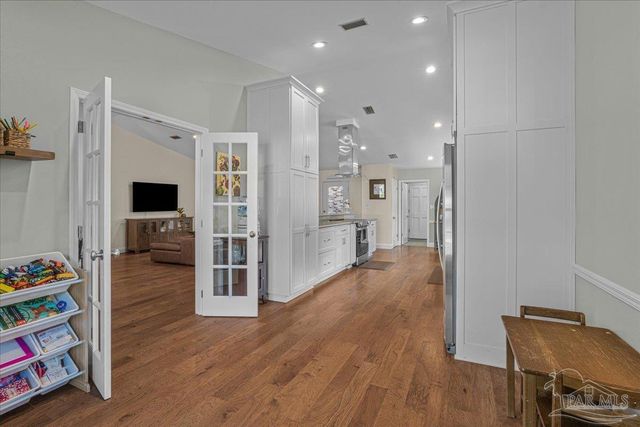 2625 Semoran Dr, Pensacola, FL 32503