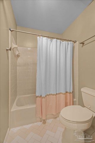 2625 Semoran Dr, Pensacola, FL 32503