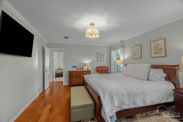 2625 Semoran Dr, Pensacola, FL 32503