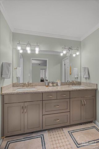 2625 Semoran Dr, Pensacola, FL 32503