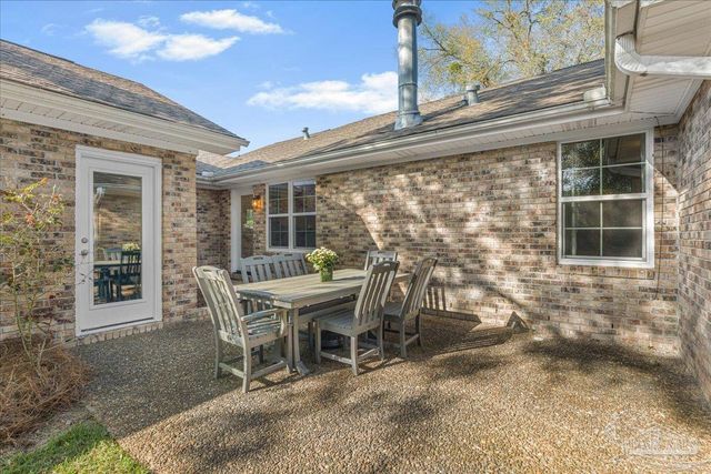 2625 Semoran Dr, Pensacola, FL 32503