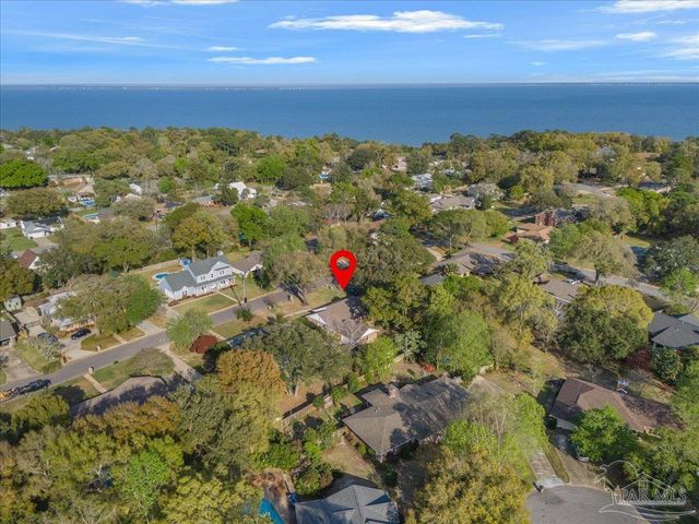 2625 Semoran Dr, Pensacola, FL 32503