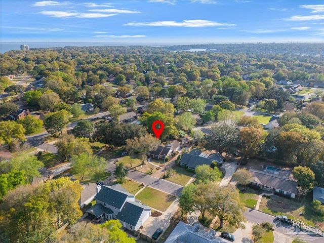 2625 Semoran Dr, Pensacola, FL 32503