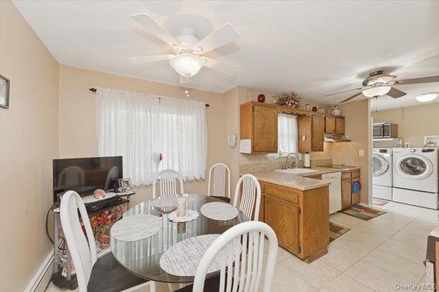 5 Spruceton Street, Selden, NY 11784