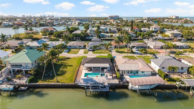 139 San Salvador ST, Naples, FL 34113