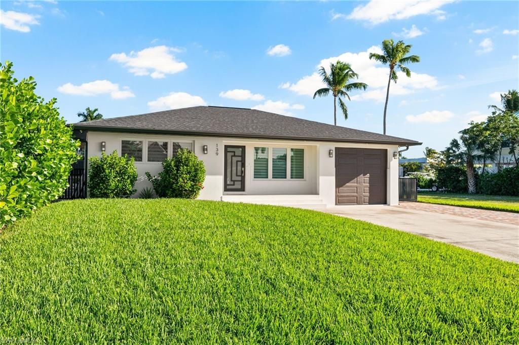 139 San Salvador ST, Naples, FL 34113