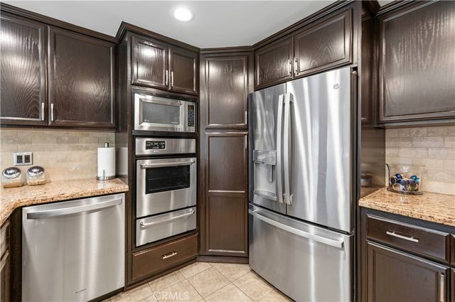 18326 Elkwood, Reseda, CA 91335