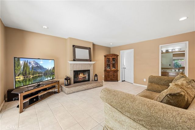 18326 Elkwood, Reseda, CA 91335