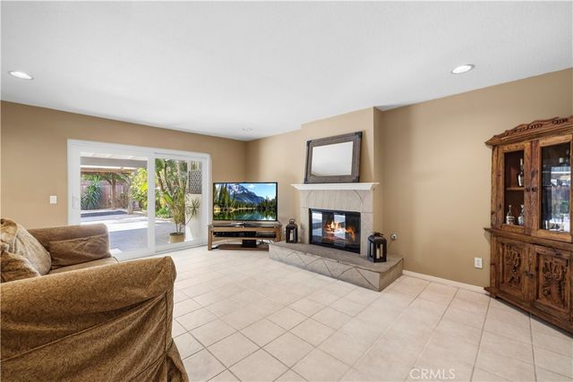 18326 Elkwood, Reseda, CA 91335