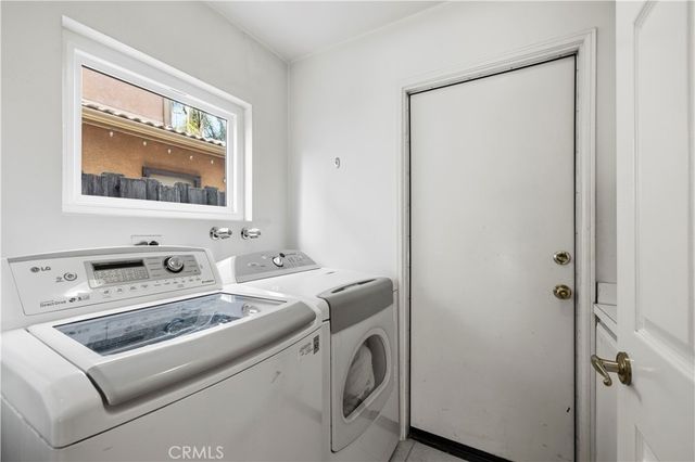 18326 Elkwood, Reseda, CA 91335