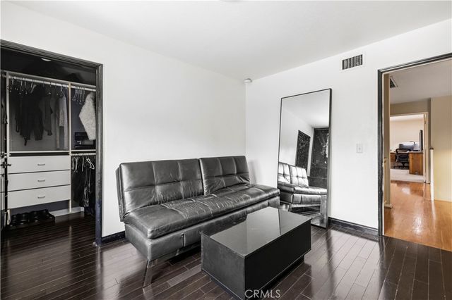 18326 Elkwood, Reseda, CA 91335