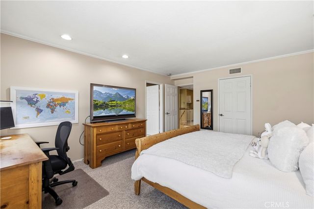 18326 Elkwood, Reseda, CA 91335