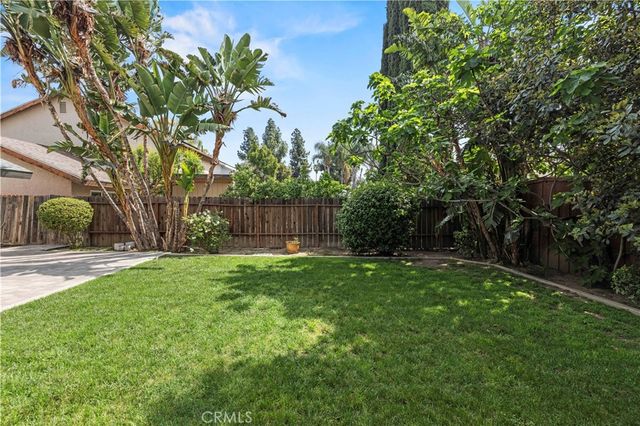 18326 Elkwood, Reseda, CA 91335