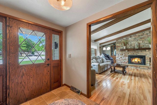 2687 VISSERS COURT, Green Bay, WI 54313