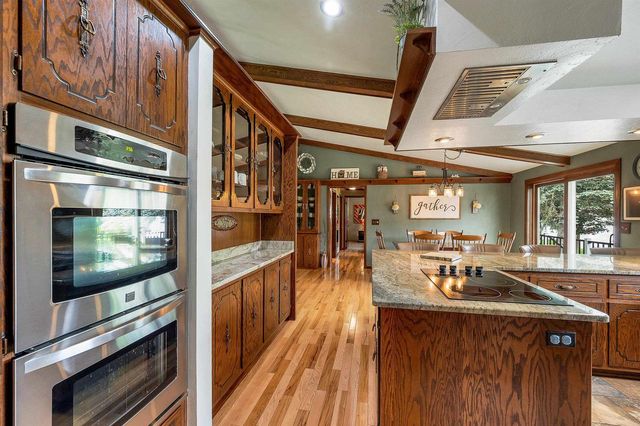 2687 VISSERS COURT, Green Bay, WI 54313