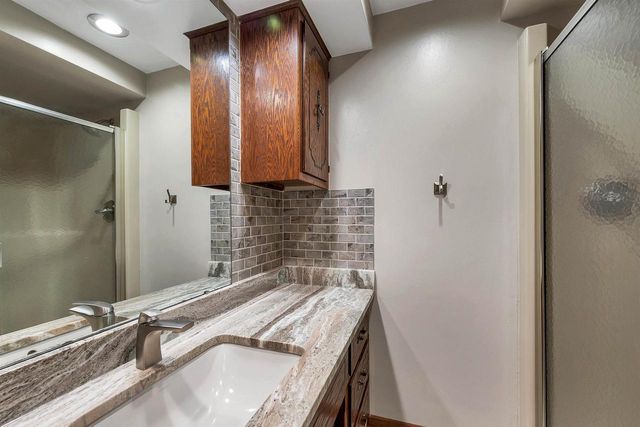 2687 VISSERS COURT, Green Bay, WI 54313