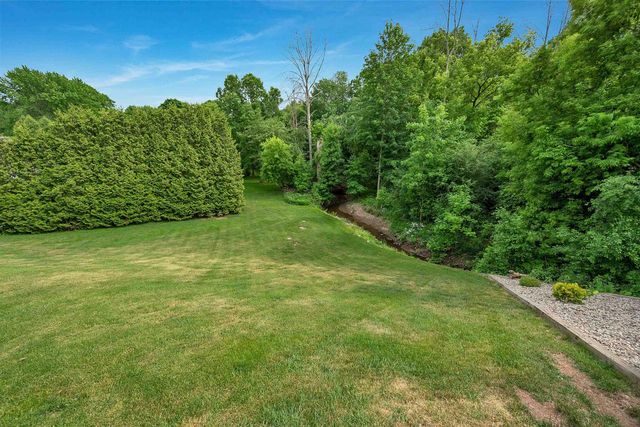 2687 VISSERS COURT, Green Bay, WI 54313