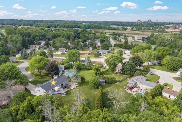 2687 VISSERS COURT, Green Bay, WI 54313