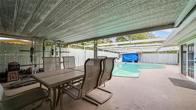 14800 NE 16th Ave, Miami, FL 33161