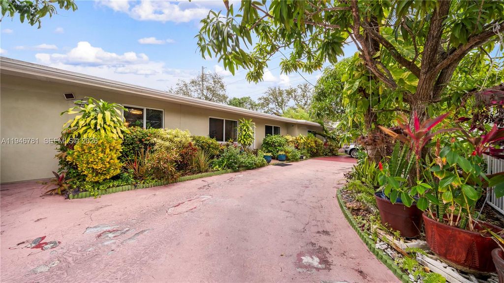 14800 NE 16th Ave, Miami, FL 33161