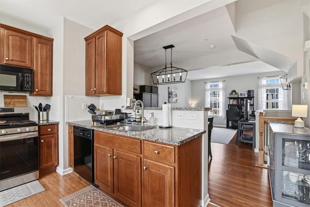 1648 Oakridge Lane, Hellertown Boro, PA 18055