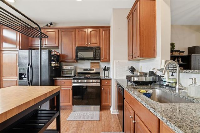 1648 Oakridge Lane, Hellertown Boro, PA 18055