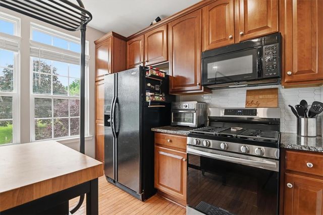 1648 Oakridge Lane, Hellertown Boro, PA 18055