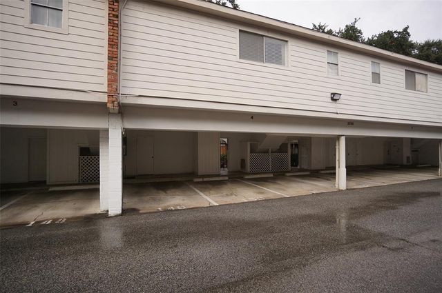 2595 Marilee Lane 4, Houston, TX 77057