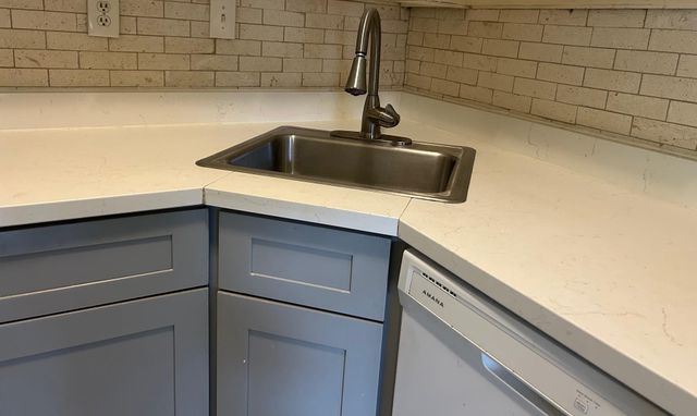 2595 Marilee Lane 4, Houston, TX 77057