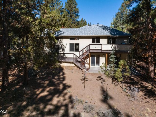 2747 NW Whitworth Way, Bend, OR 97703