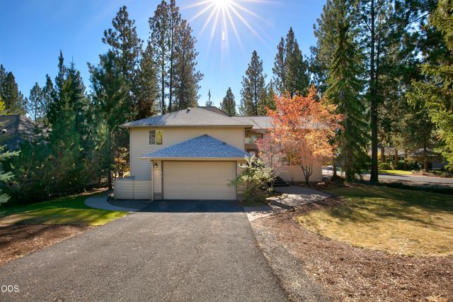 2747 NW Whitworth Way, Bend, OR 97703