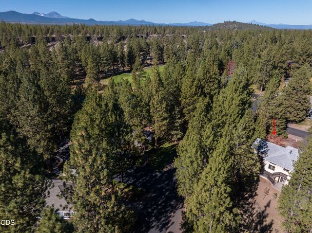 2747 NW Whitworth Way, Bend, OR 97703