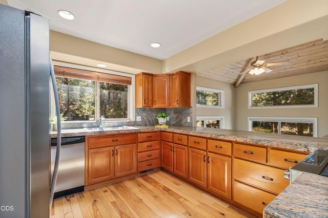 2747 NW Whitworth Way, Bend, OR 97703