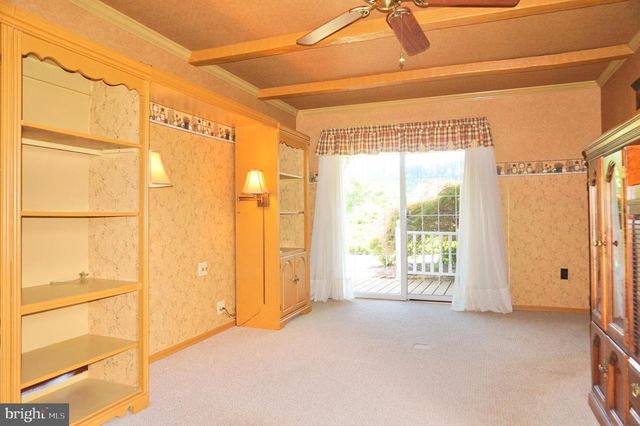 1553 N RIVER RD, Halifax, PA 17032