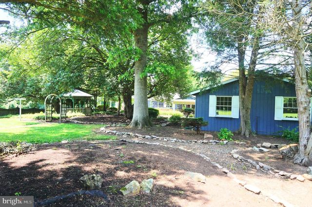 1553 N RIVER RD, Halifax, PA 17032